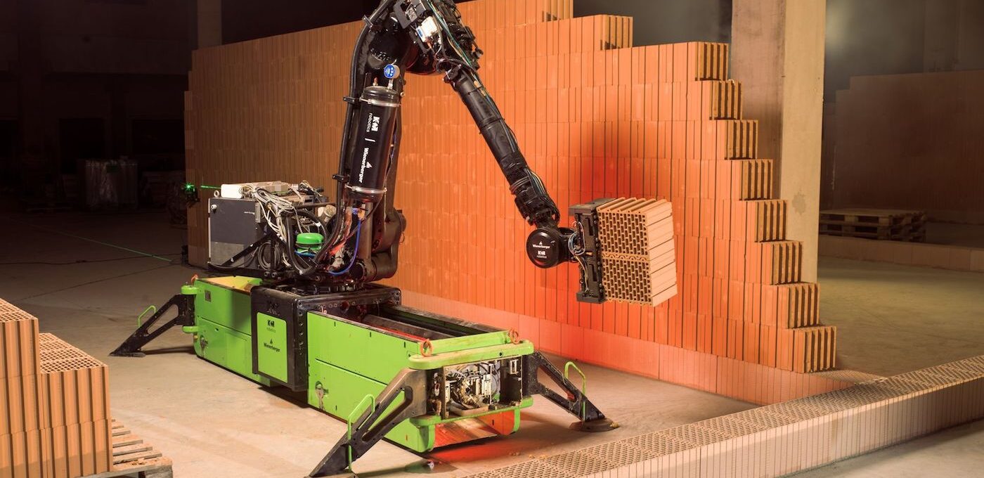 Start zdicího robota – první stavbou je průmyslová hala v Šumperku